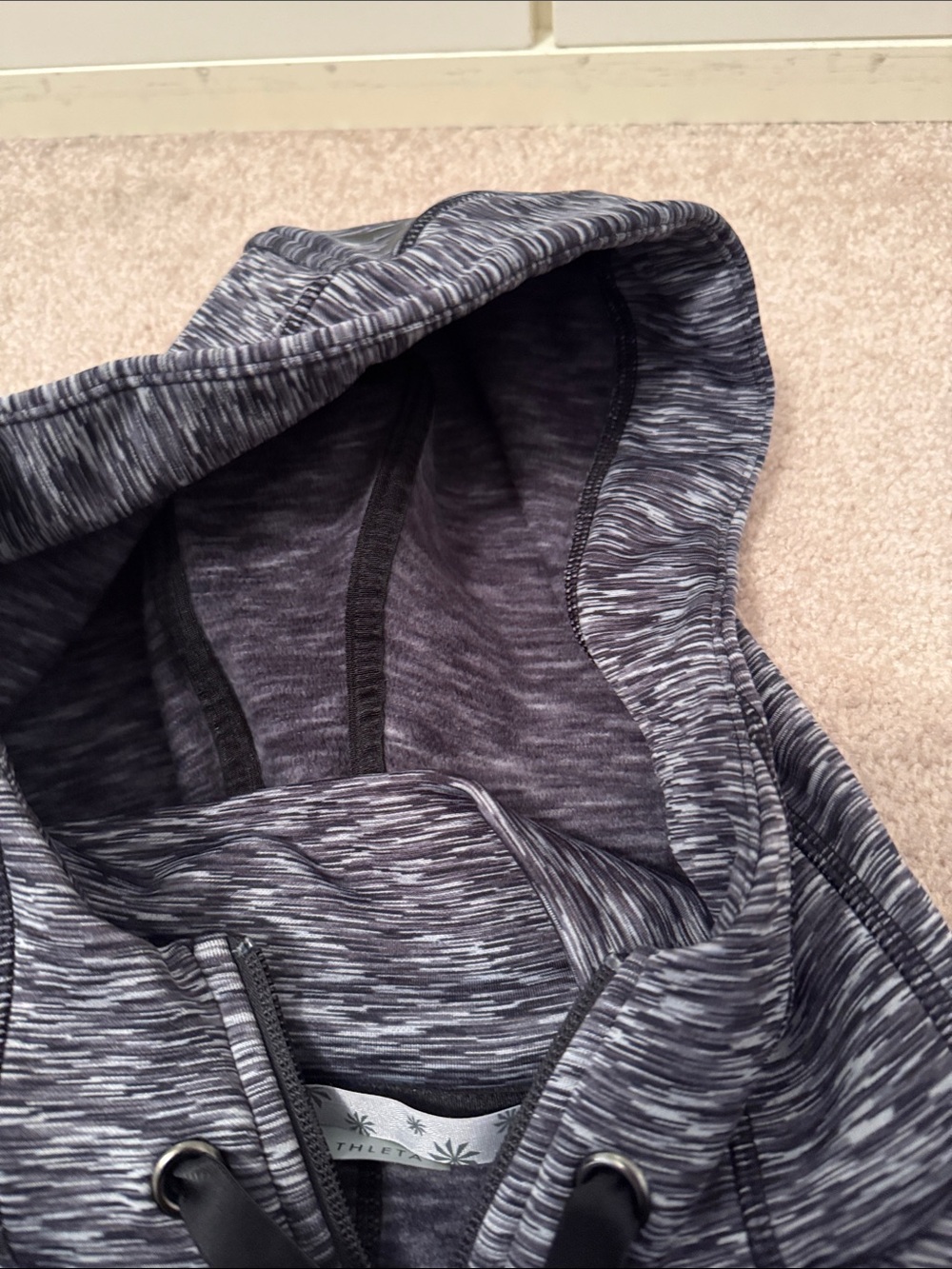 Athleta Ladies Hoided Zip Up XL - Picture 5 of 9